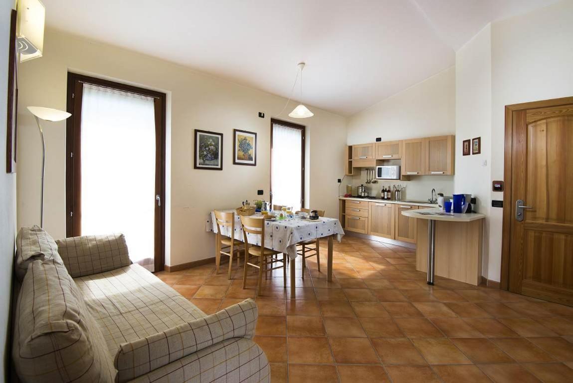 Residence Corte Camaldoli Garda  Dış mekan fotoğraf