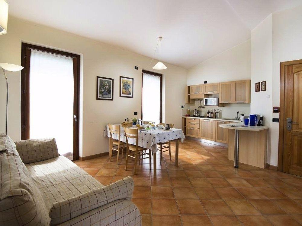 Residence Corte Camaldoli Garda  Dış mekan fotoğraf